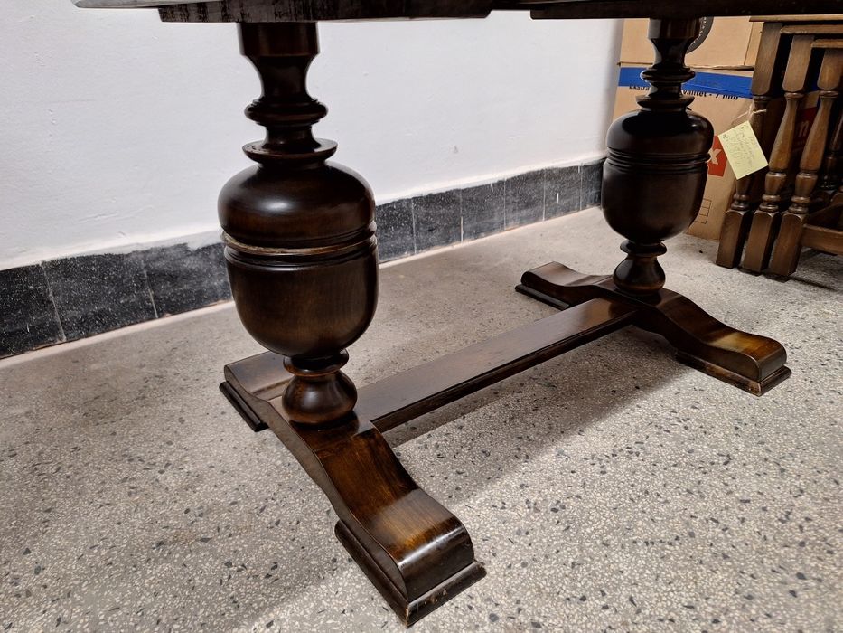 Винтидж маса за всекидневна с плочки