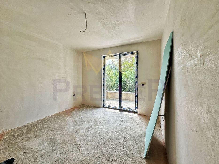 Продава се Двустаен апартамент в Варна, Владислав Варненчик - 69 кв.м за 1450 €/кв.м - Снимка #3