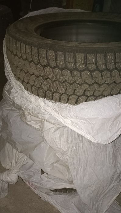 Продам зимние шины