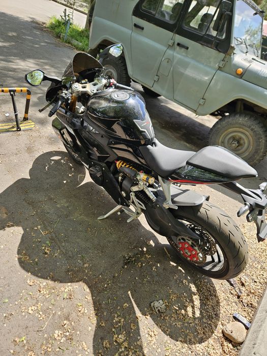 Modiwei 800RR sotiladi