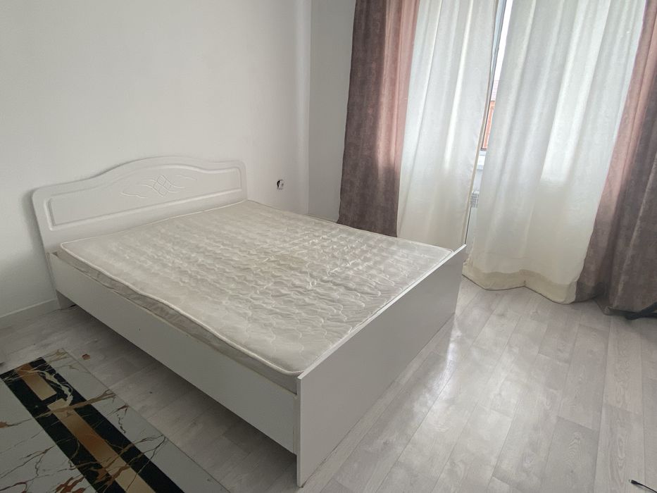Кровать для спальни