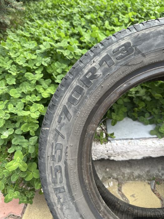 Продам резину б/у  размер 155/70 R13