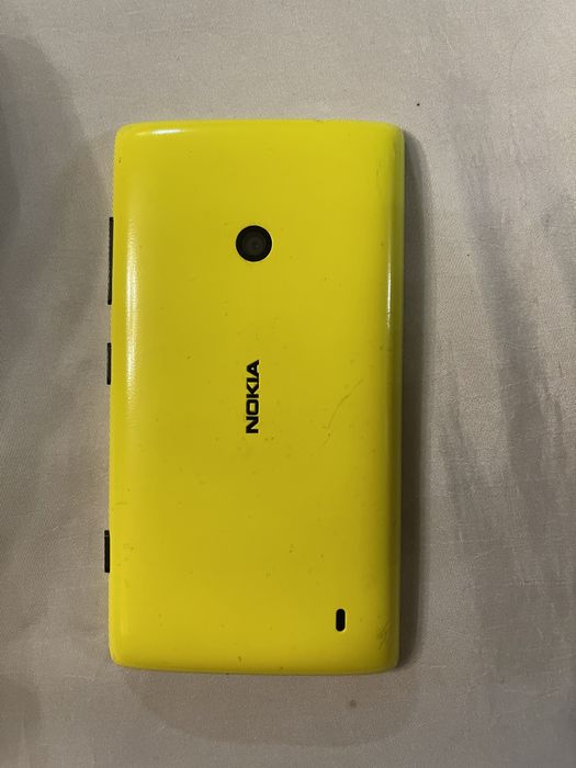 Лот стари мобилни телефони Nokia и Samsung