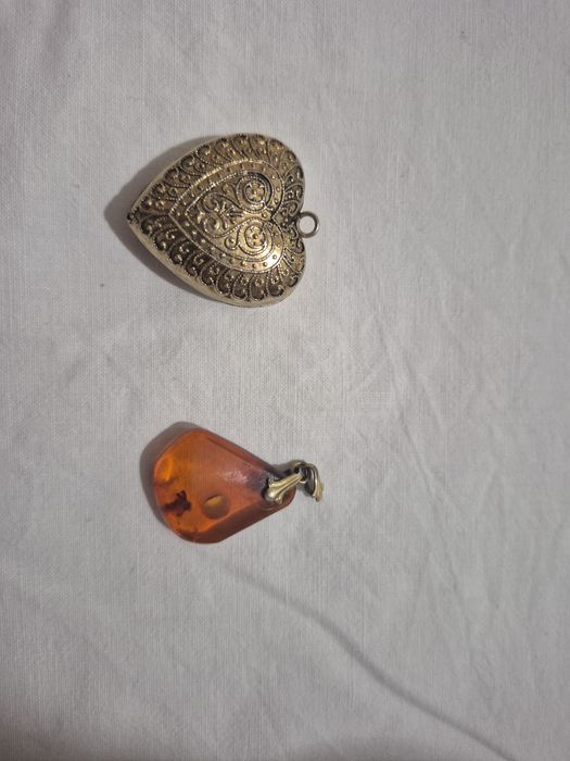 Colecție bijuterii și broșe vintage retro – piese rare