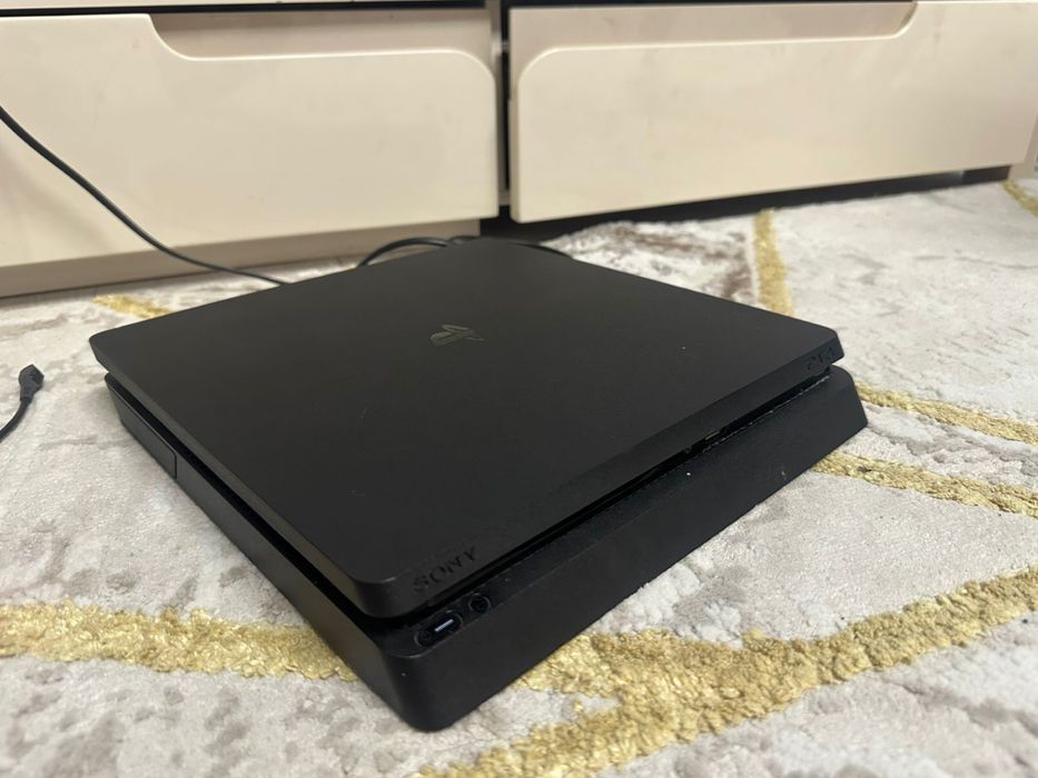 PS4 PlayStation 4 істетілген , 1 Игровой контроллер,7ойыны мен