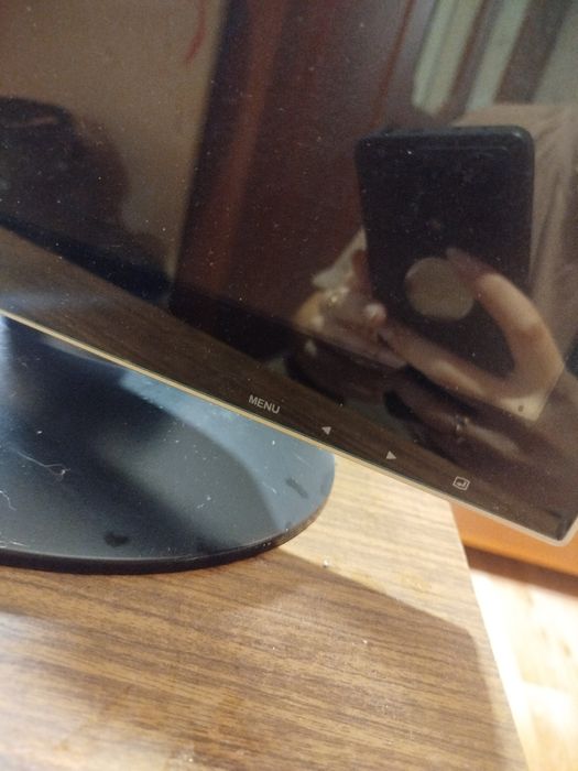 Продам монитор компьютерный