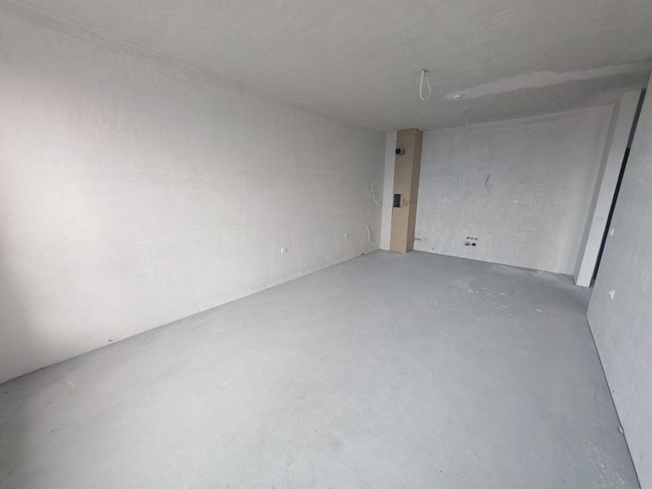 Продава се Двустаен апартамент в Бургас, Изгрев - 67 кв.м за 1104 €/кв.м - Снимка #1
