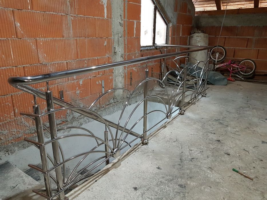 Confectionez Balustrade Garduri Si Porti Din Inox Sau Fier
