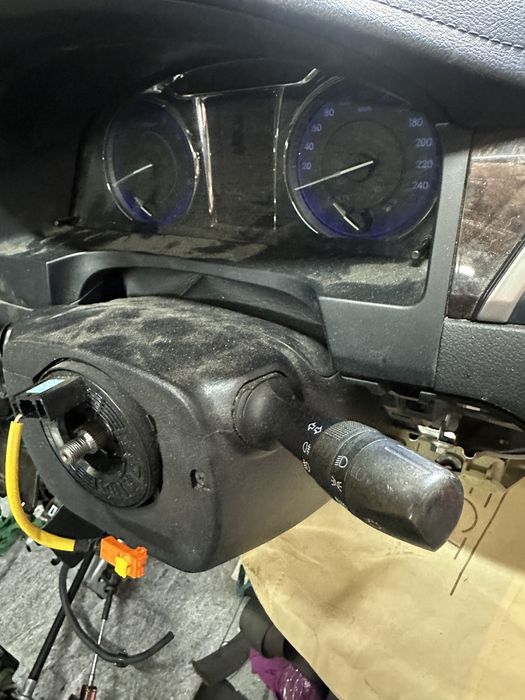 Щыток прибор на камри 50, 55