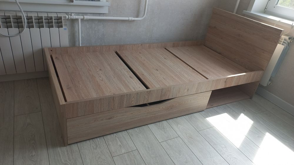 Продам Кровать б/у
