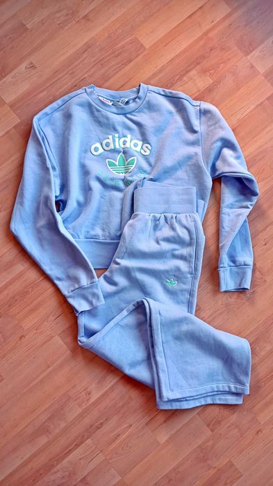 Adidas оригинален екип като нов