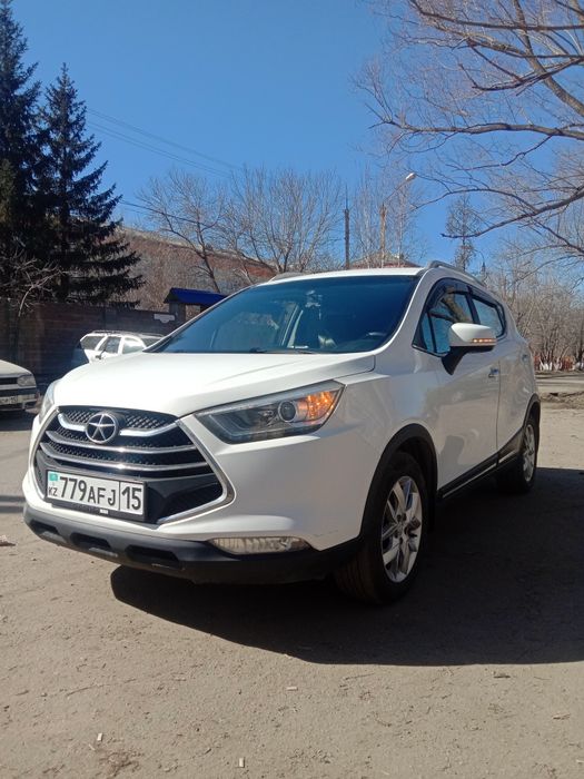 Продам JAC S3 2015 год