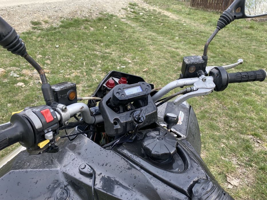 Vând atv e-ton 300