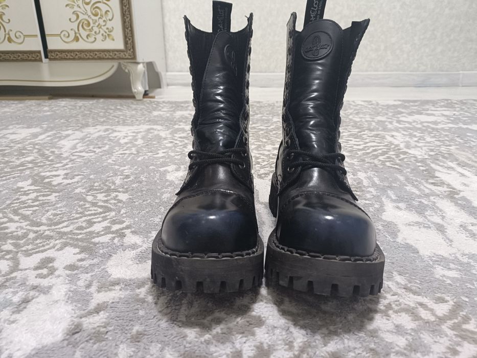 Темно синие ботинки Камелот