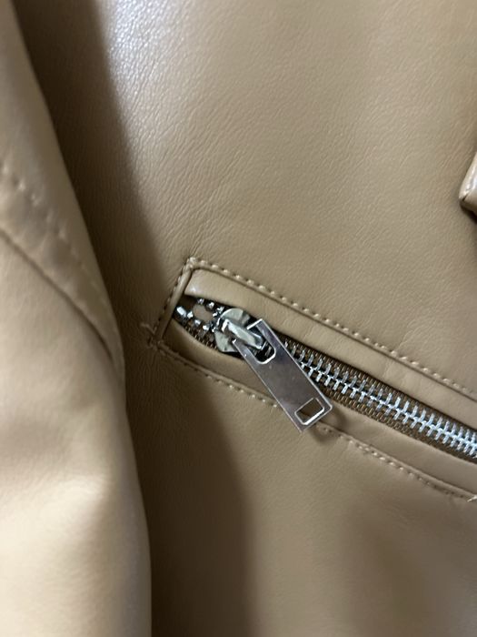 Кожаная куртка женская (эко-кожа)