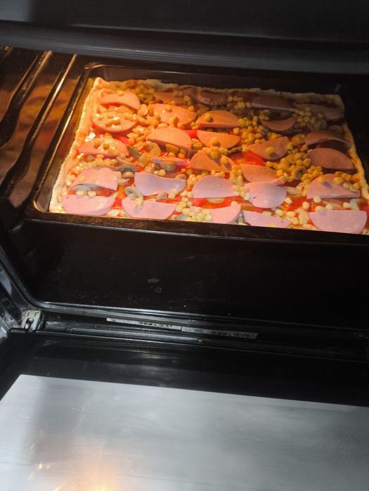 Продам электрическую плиту