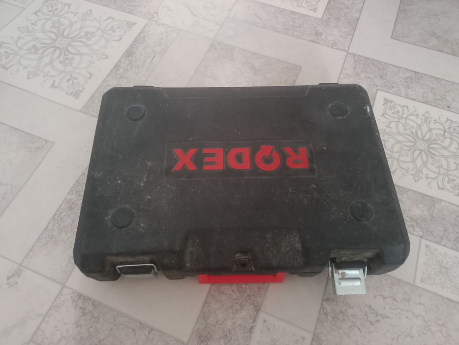 Продам кейсы для перфоратор и шрупповерт