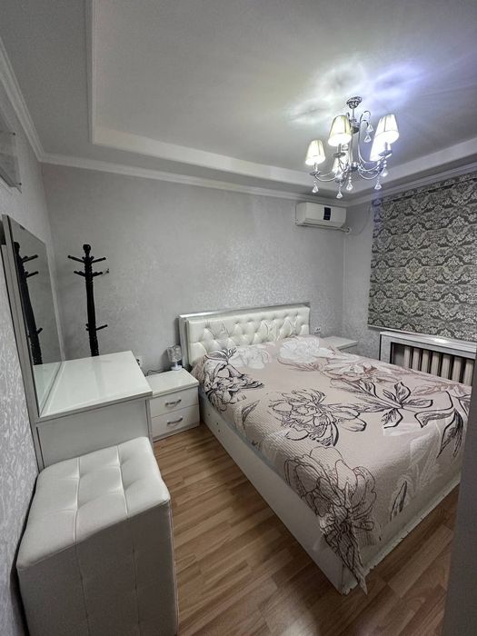 Продаётся 5- комнатная квартира Паркентский