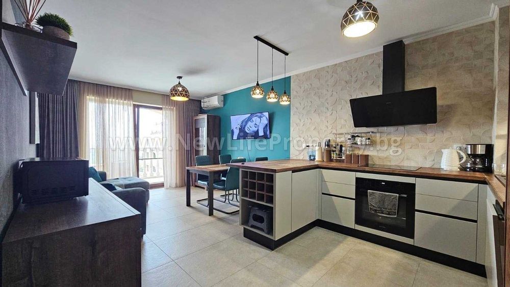 Продава се Тристаен апартамент в Несебър - 121 кв.м за 2397 €/кв.м - Снимка #2