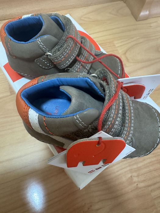 Papucii Elefanten Noi 19