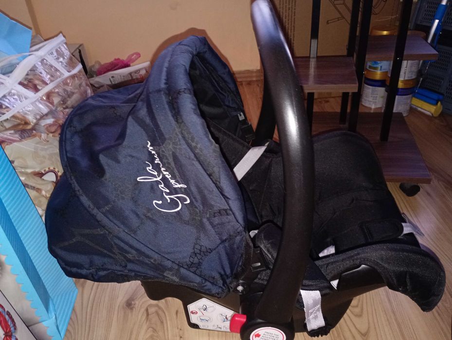 Бебешка кошница за кола