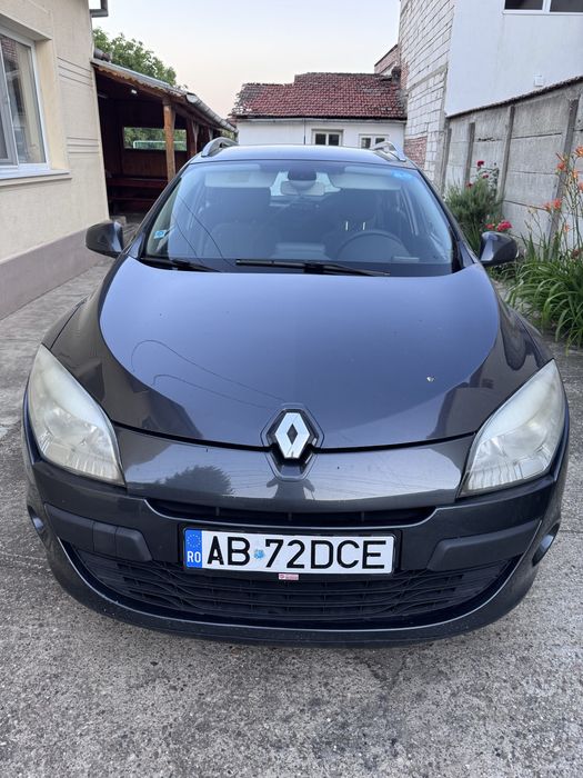RENAULT Megane