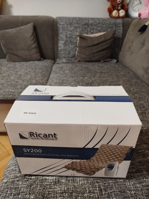 Антидекубитален дюшек РИКАНТ SY200 и Инвалидна количка golfi g133