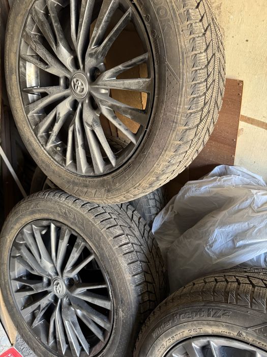 Продам зимнии шины с дисками