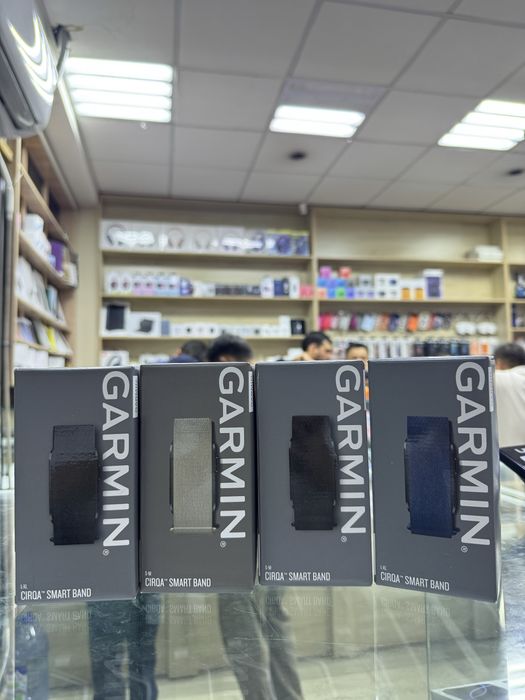garmin  cirqa smart band