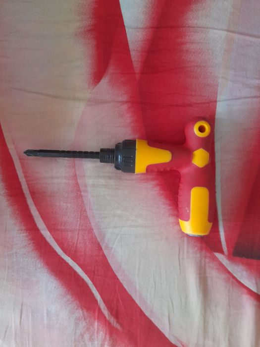 Срочно. Разные отвёртки, 3шт