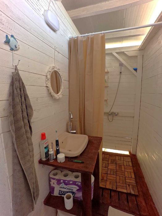 Каравана под наем в къмпинг Китен на метри от водата и пясъка