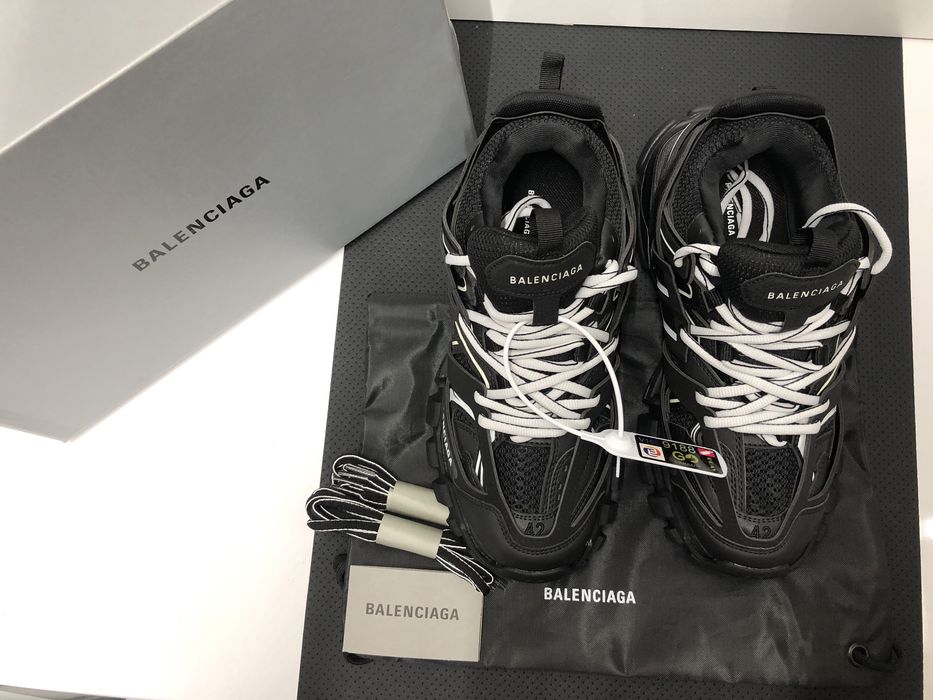 Balenciaga Track Black/White Stripe Balenciaga Track Made Vietnam
