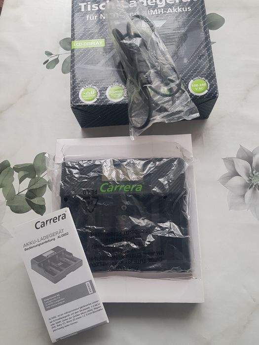 Încărcător acumulatori Carrera