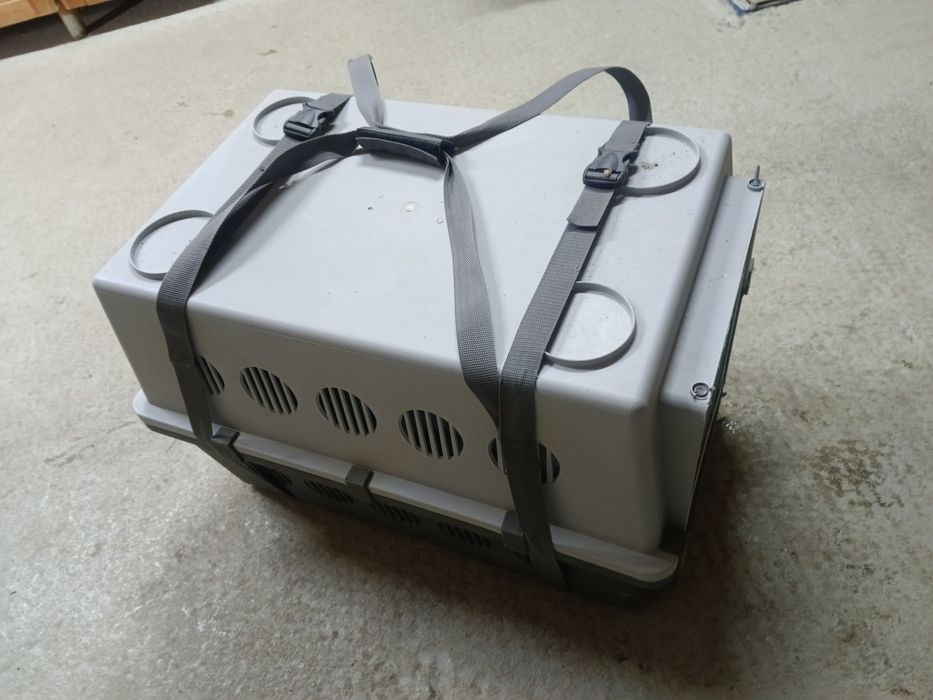 Продам авиабокс для перевозки животных