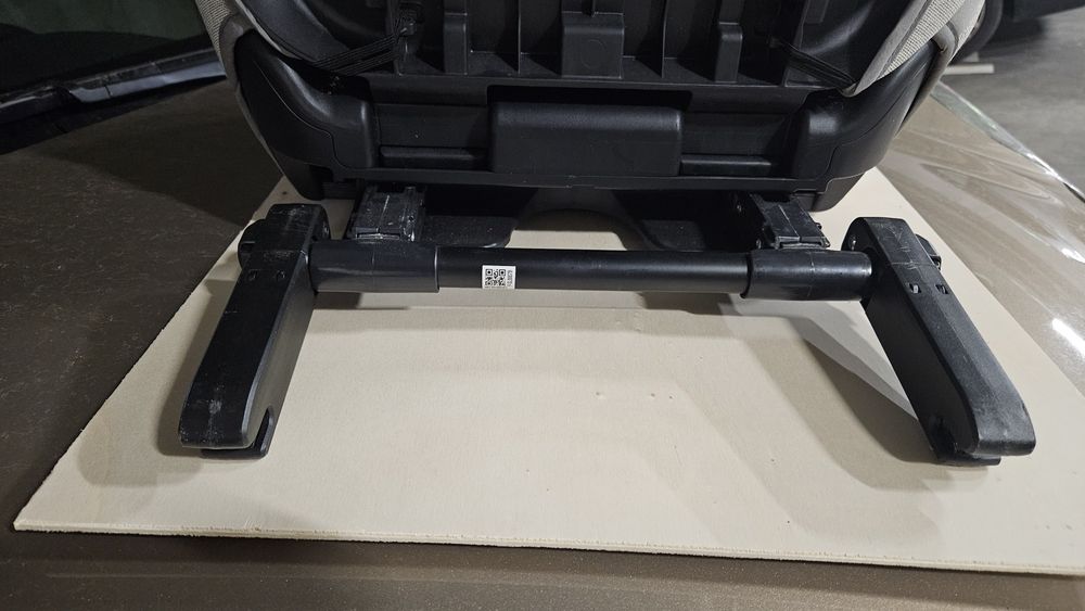 Scaun auto Joie, copii 100-150cm, 4 -10 ani si bonus înălțător