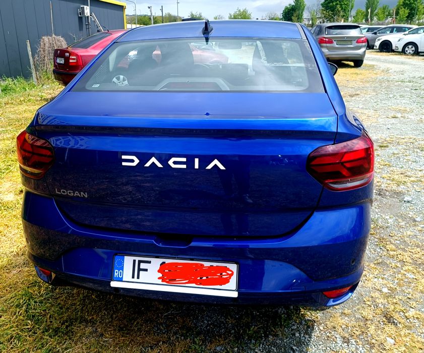 Dacia Logan an 2015 luna 12 AVARIAT