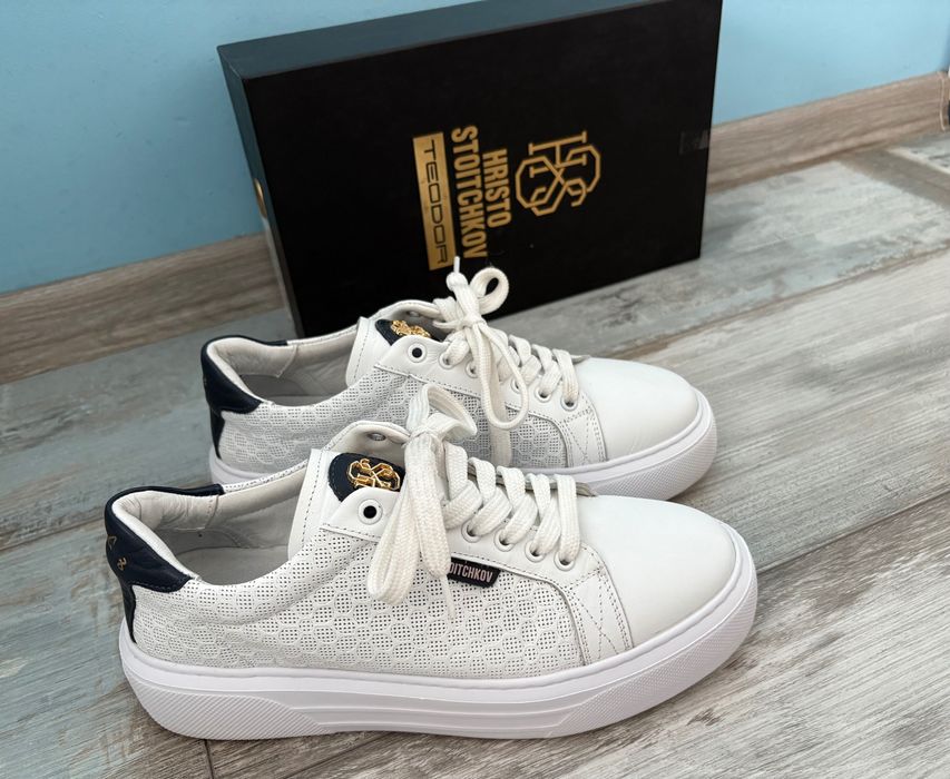 Бели дамски кецове Христо Стоичков