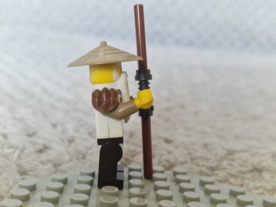 Vând LEGO Ninjago 71718 - Dragonul de luptă a lui Wu