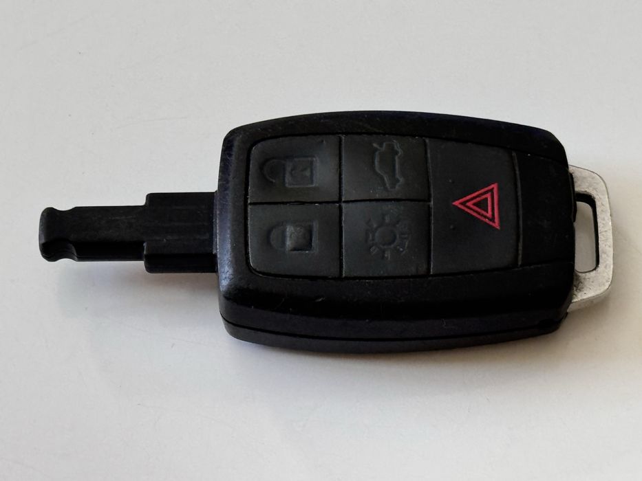 Смарт ключ за Volvo S40/ V50/  2004-2012