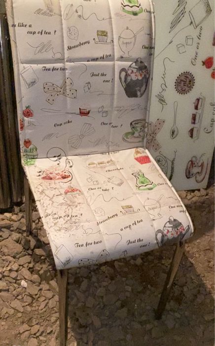 Стулья  комплект 4 штуки СРОЧНО