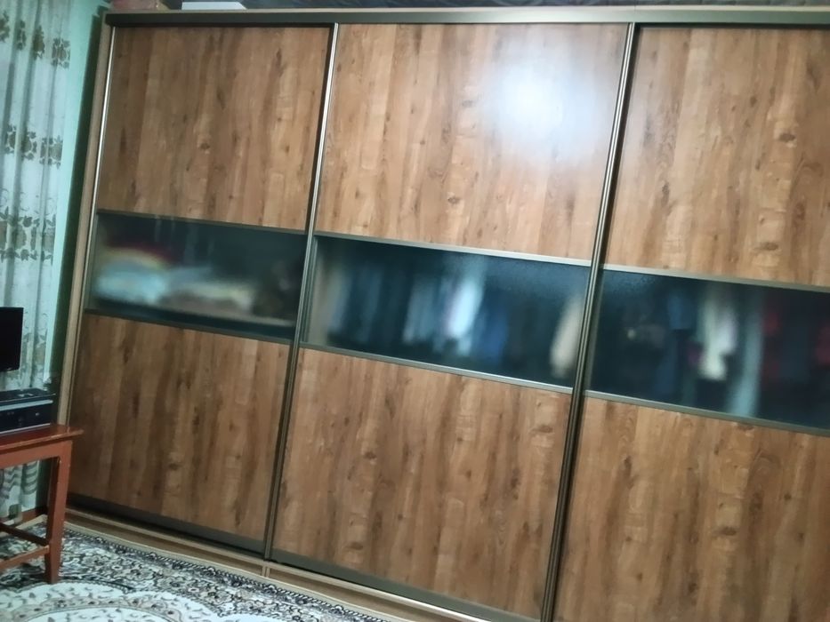 Продам шкаф-купе
