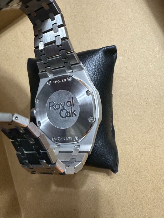 Продам часы Audemars Piguet Royal Oak