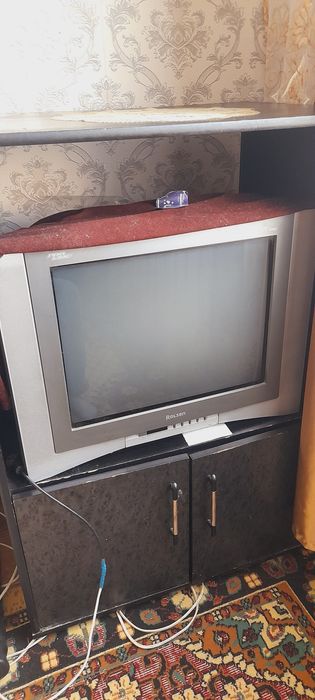 Телевизор ROLSЕN исправном полностью