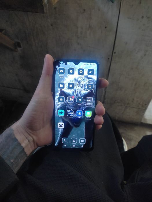 Продам телефон хороший