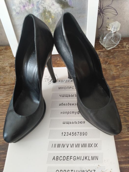 Туфли женские на каблуке