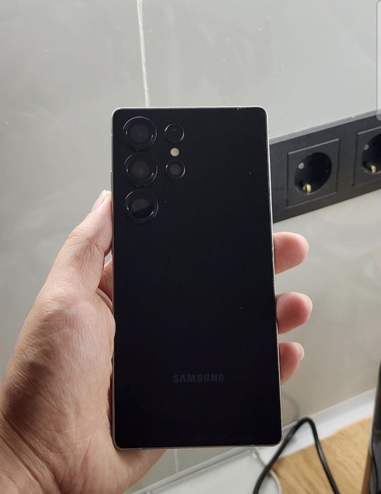Samsung Galaxy s25 ultra 12/256