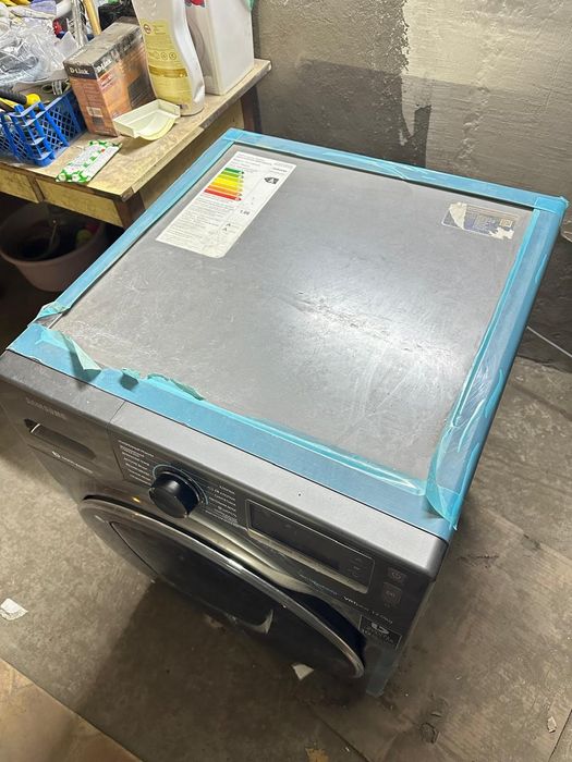 Продам стиральную машину