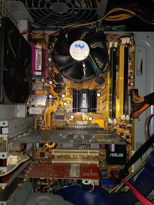 Компютър - компютър