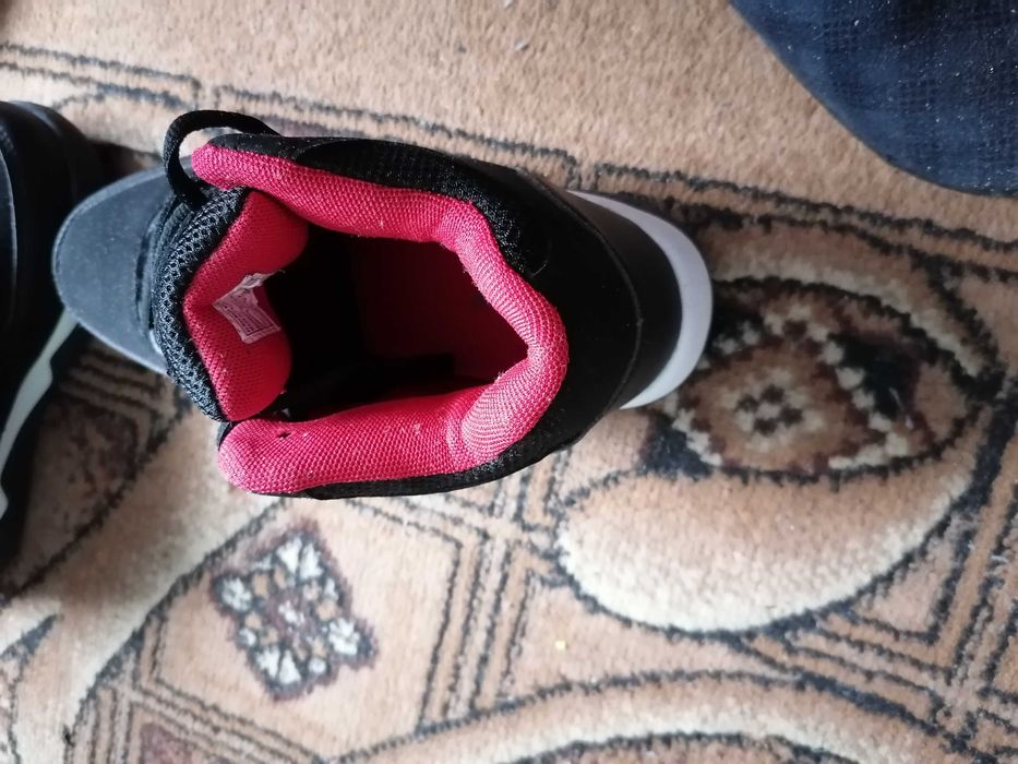 Champion, unic proprietar