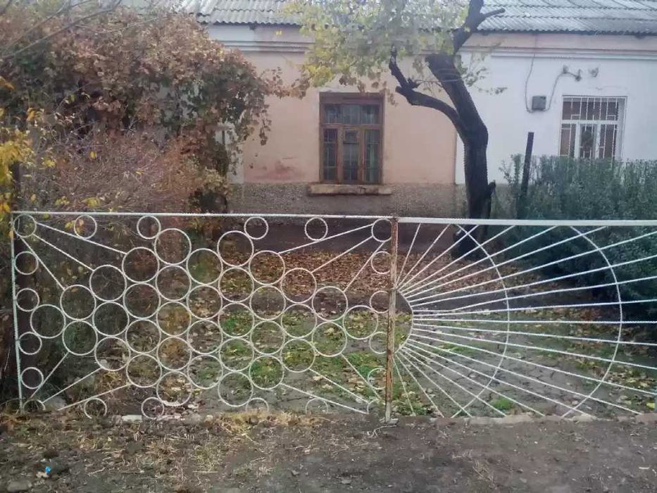 Продаётся 3х комнатная квартира. Г.каган  Ул. Хакикат 1 .